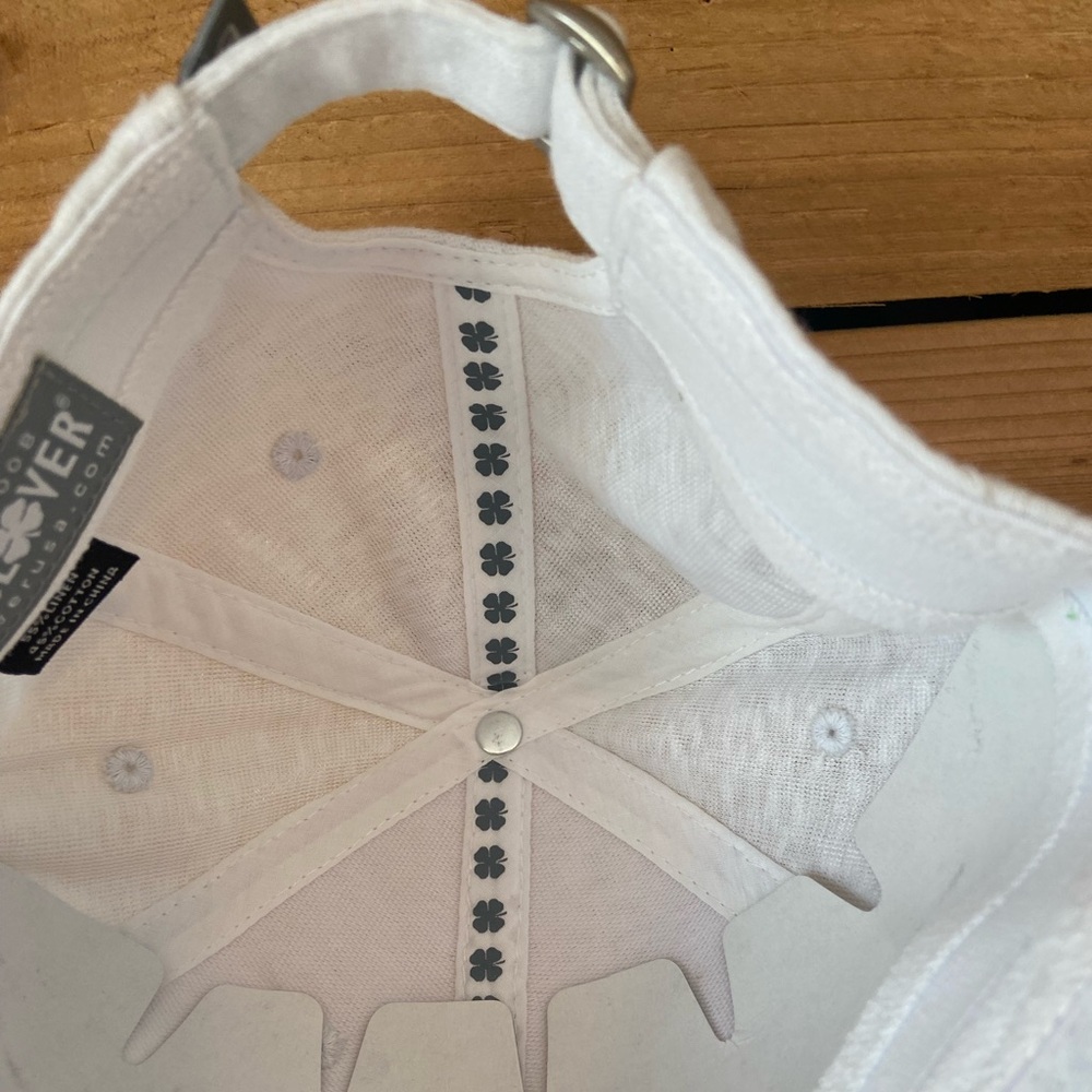 Black Clover All White Linen Hat with Live Lucky - Picture 6 of 6